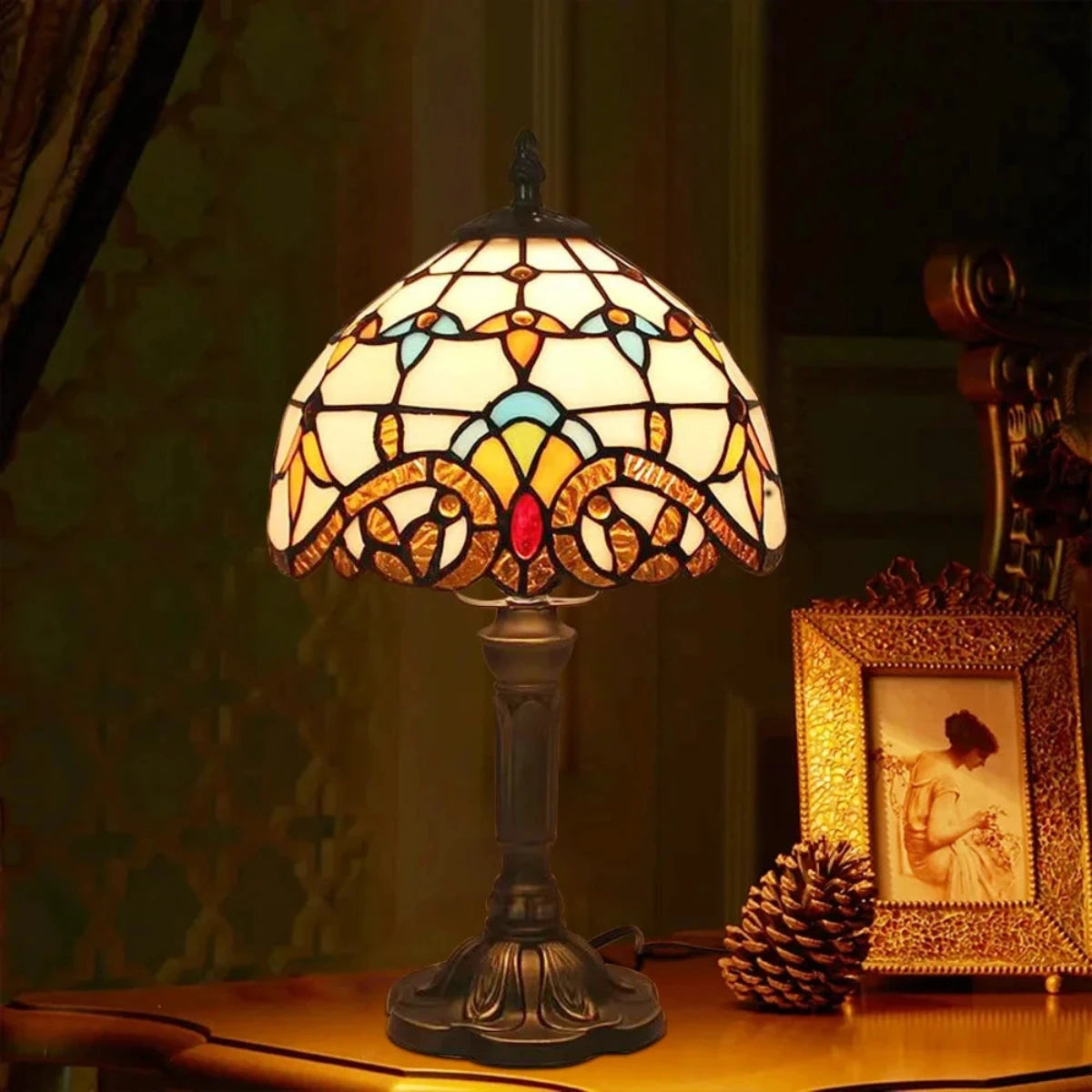 Antique Stained Glass Lamp – Creative.Lighting