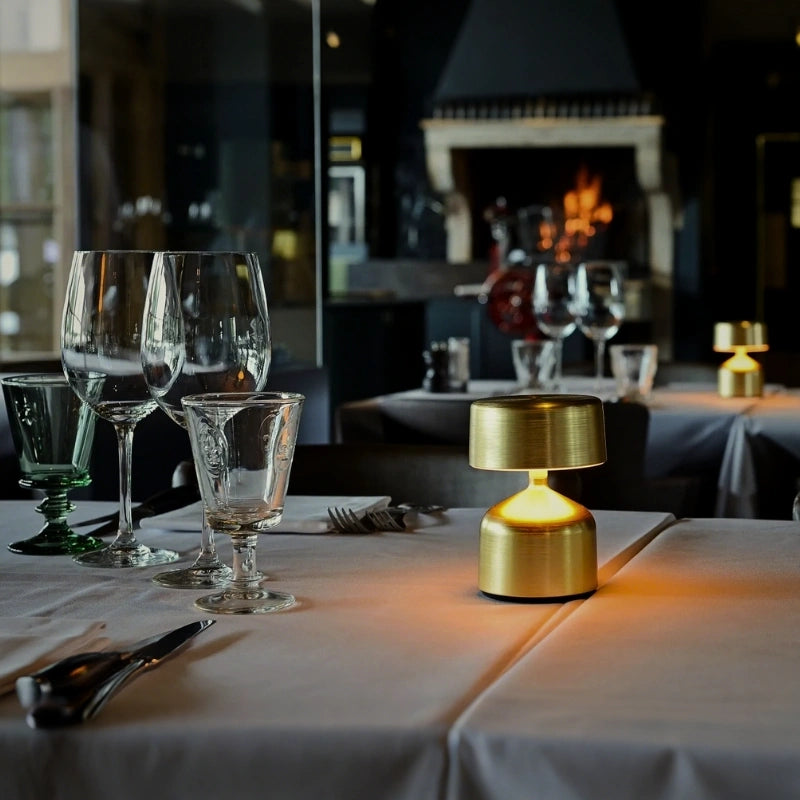 Auralis™ テーブルランプ