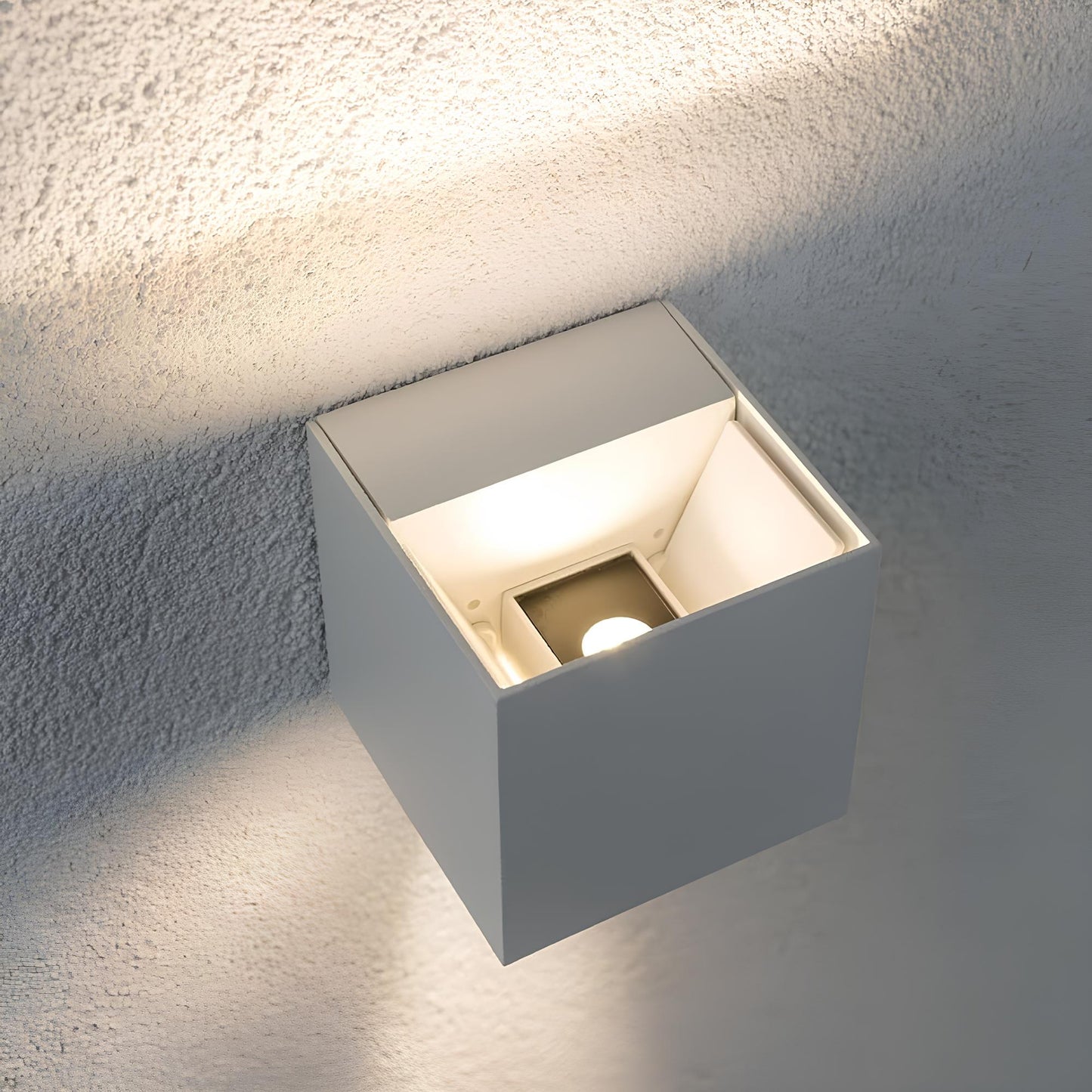 Adjustable Wall Light