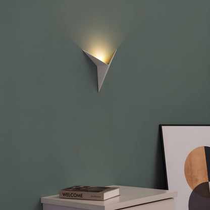 Trigon™ Wall Light