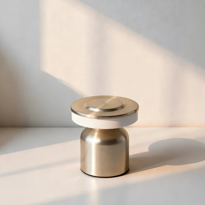 Auralis™ テーブルランプ