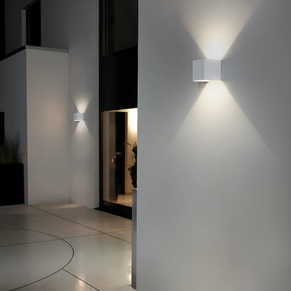 Adjustable Wall Light