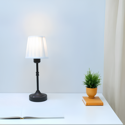 Classical Grace Table Lamp