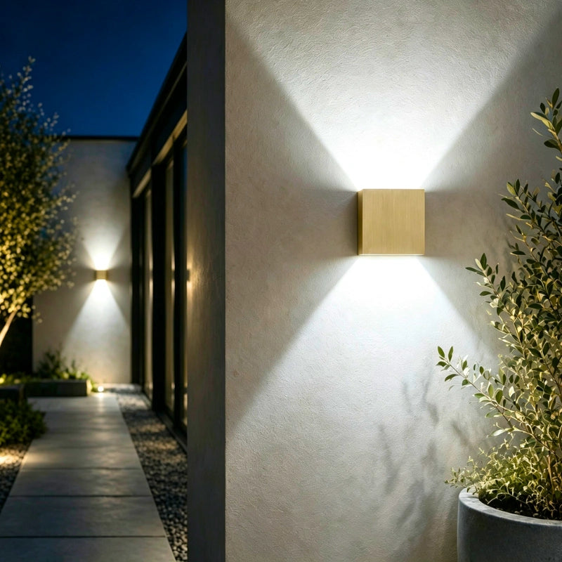 Adjustable Wall Light