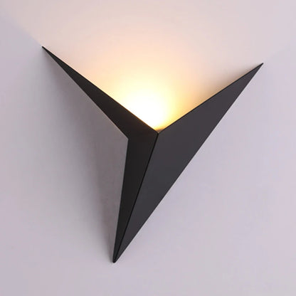 Trigon™ Fali Lámpa