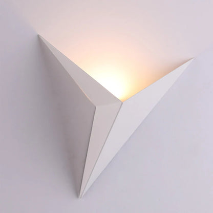 Trigon™ Wall Light