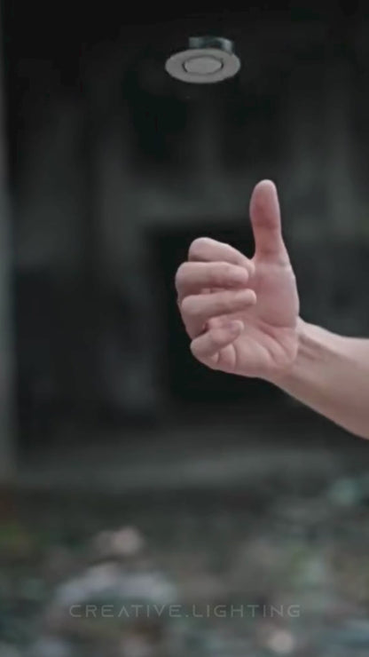 InstaGlow™ マグネット式補助ライト