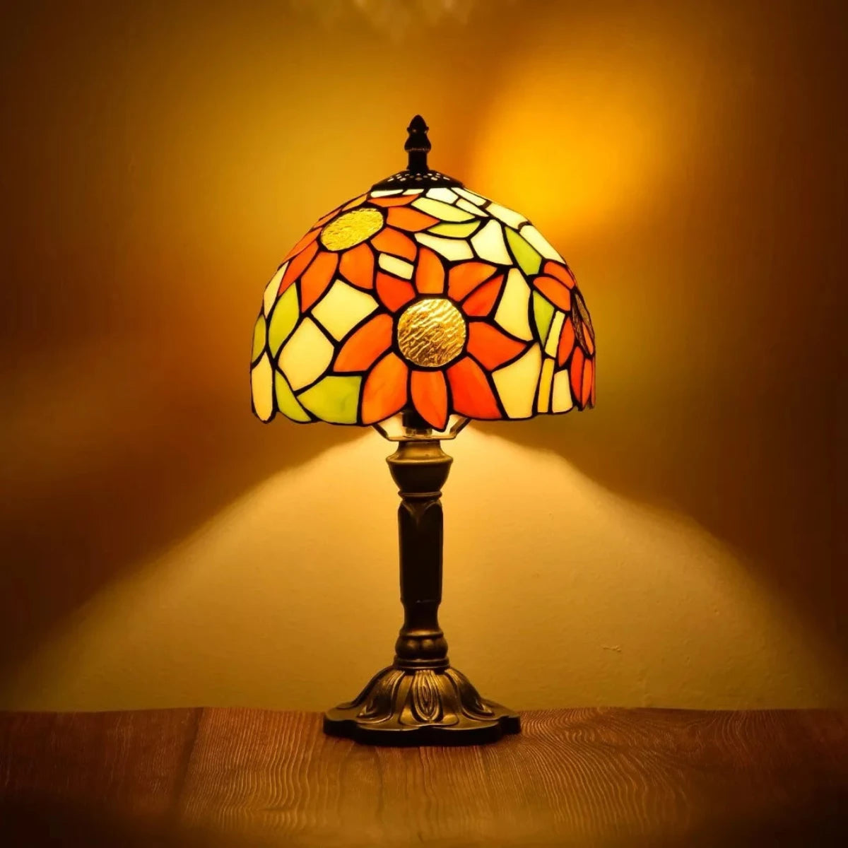 Antique Stained Glass Lamp – Creative.Lighting