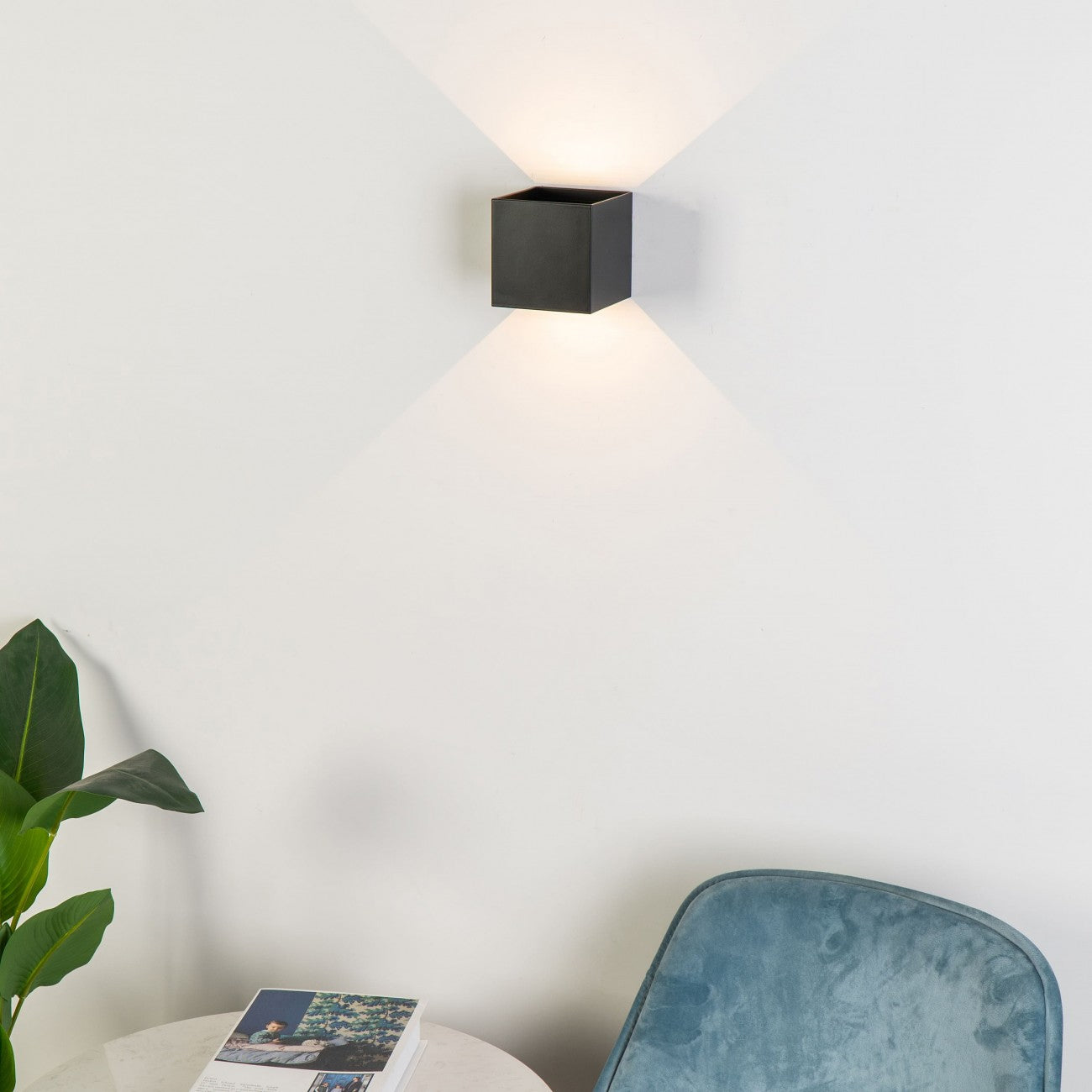 Adjustable Wall Light