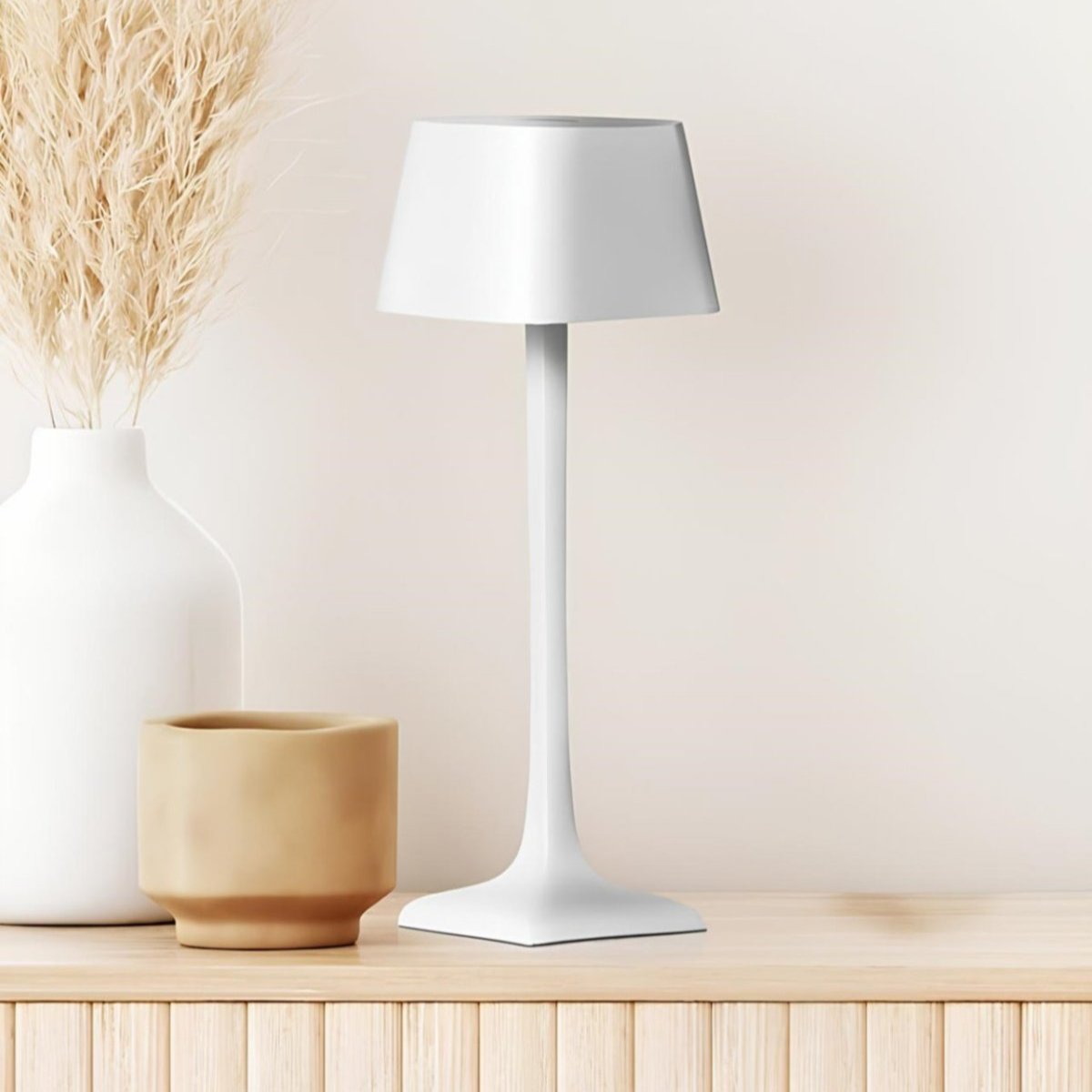 Eleganza™ Table Lamp